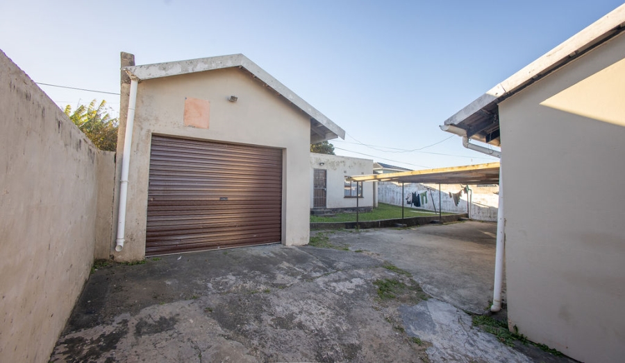 3 Bedroom Property for Sale in Sunnyridge Eastern Cape